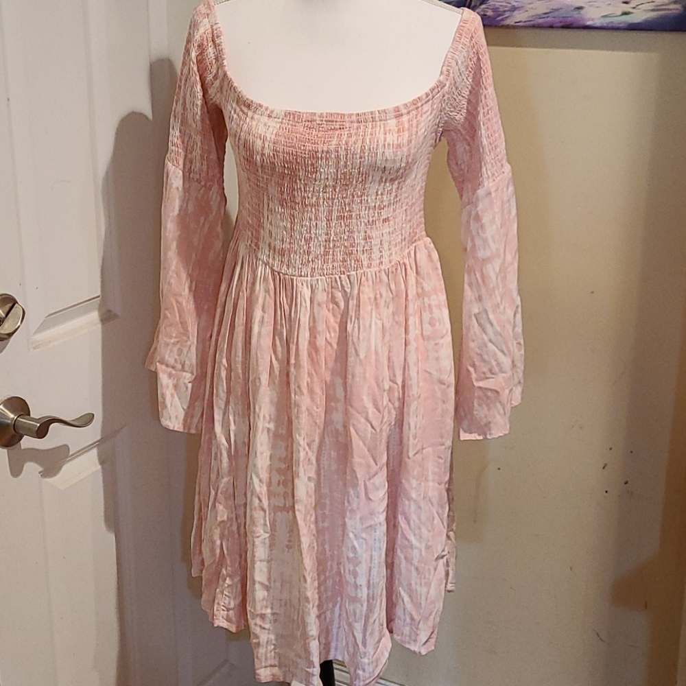 Torrid Boho Pink tie-dye smocked mini dress 👗 😍